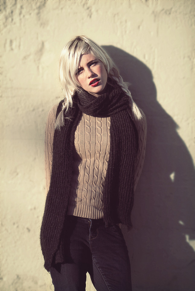 Natural light, single reflector.